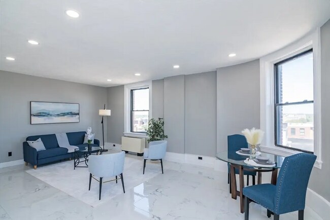 Building Photo - 140 Chestnut St