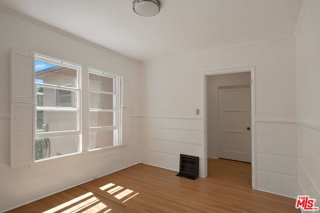 Building Photo - 240 Euclid St