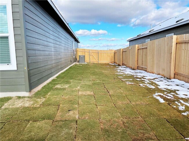 Building Photo - 428 Gabriels Bluff Dr