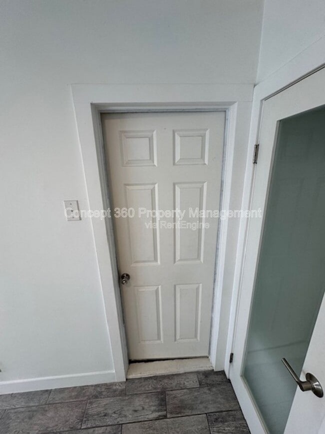 Building Photo - 13646 Verdura Ave