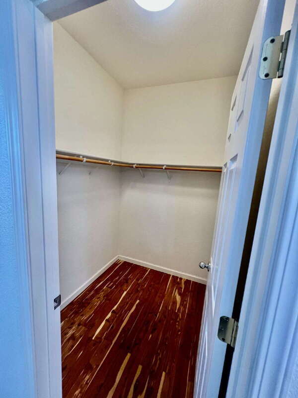 Building Photo - 668 Granite Ln