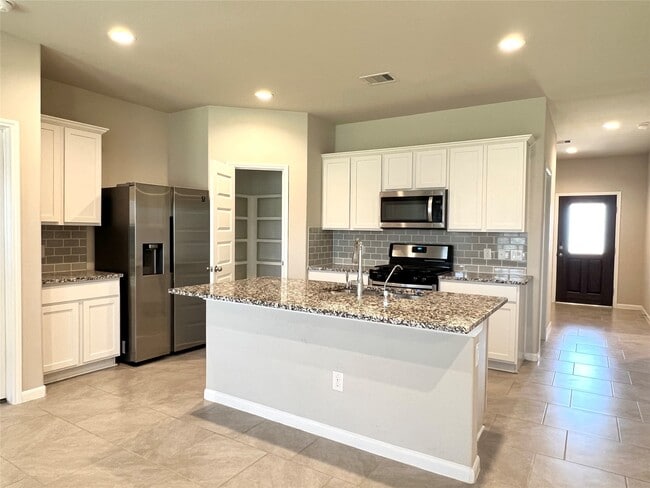 Building Photo - 21026 Albany Landing Ln