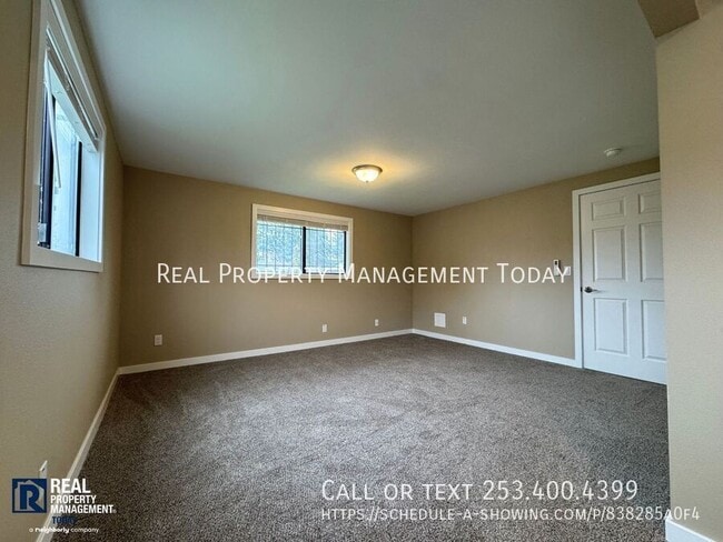 Building Photo - 10211 Lila Ln SW