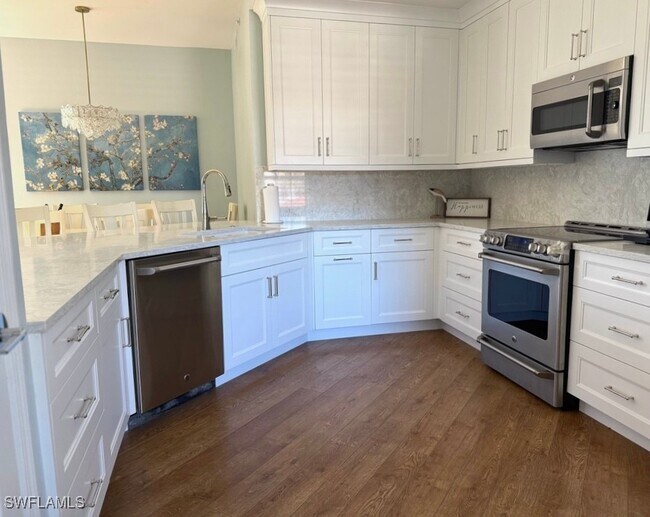 Building Photo - 1520 Clermont Dr