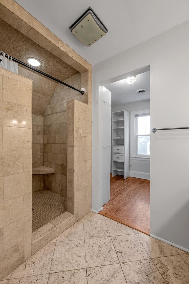 Building Photo - Charming 4Bedroom Stone Home with Detached Guest Apartment & Garage in Chevy Chase