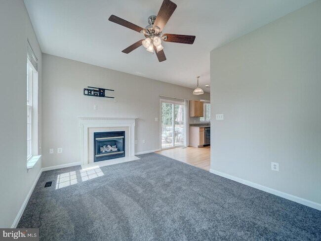 Building Photo - 6311 Hot Spring Ln