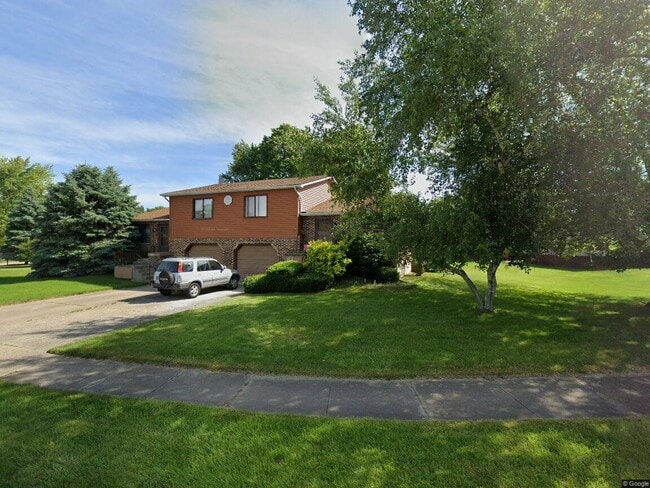 Building Photo - 1545 Bristol Ln