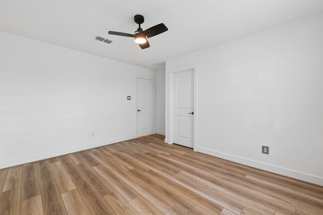 Building Photo - 21642 Laggan Clf Ln