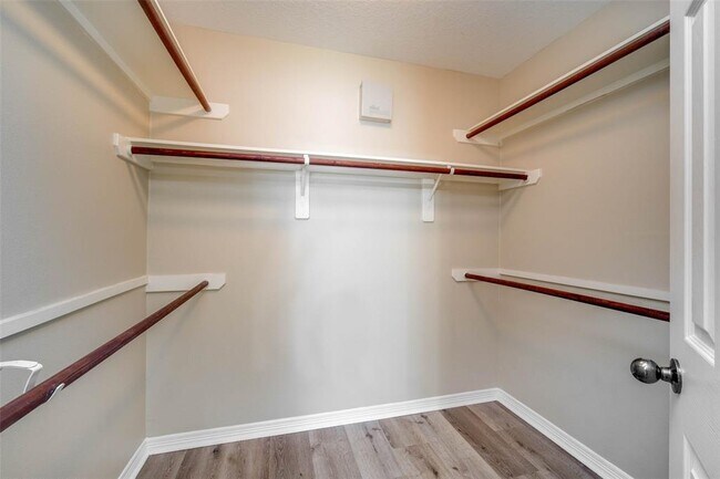 Building Photo - 20214 Sunset Ranch Dr