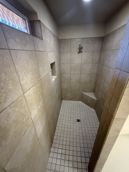 Building Photo - 3680 W 37th St