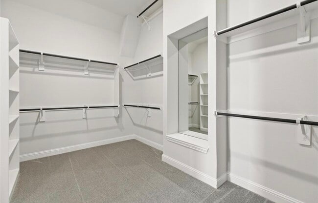 Building Photo - 423 Blue River Trl