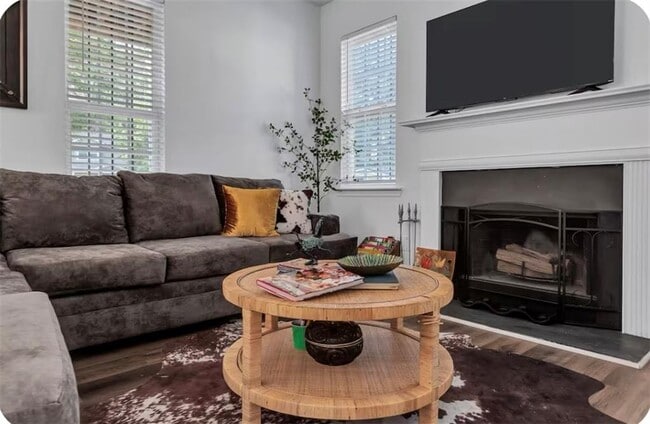 Building Photo - 2835 W Peek Rd NW