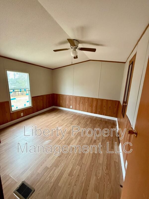 Building Photo - 48 Hillside Ln