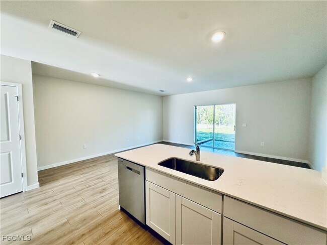 Building Photo - 8459 Everly Preserve Dr