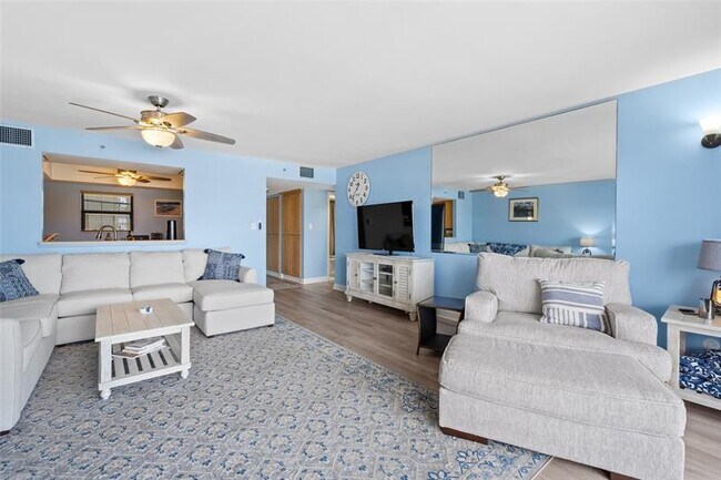 Building Photo - 801 S Ocean Dr