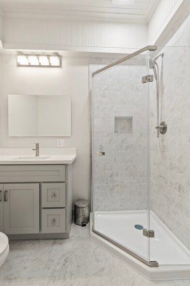 Downstairs Full bath with shower downstairs - 305 E 14th Ave