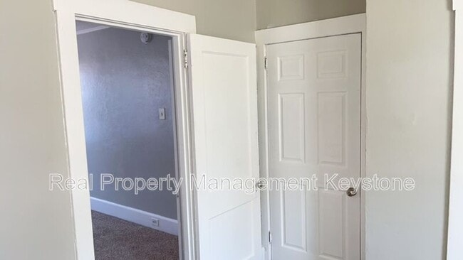 Building Photo - 33 Merritt Ave