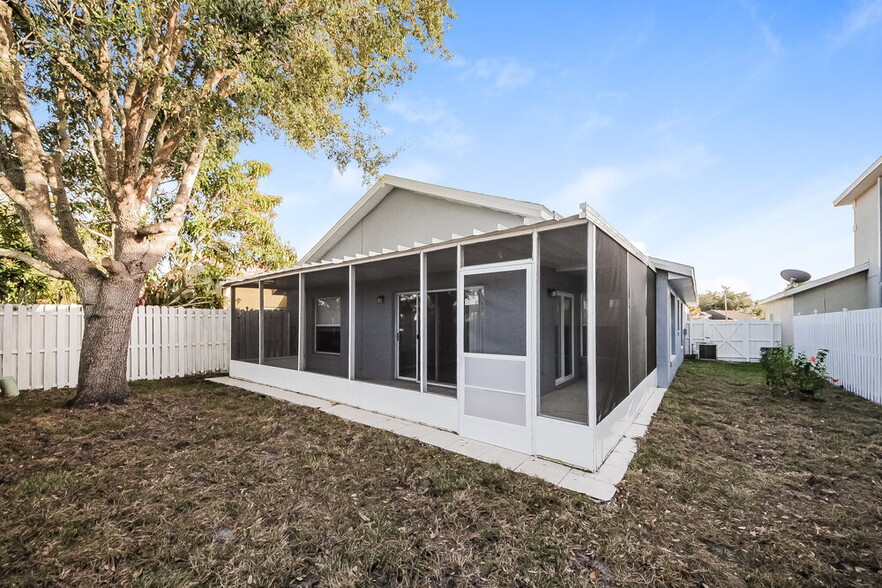 Building Photo - 2653 Walden Ct