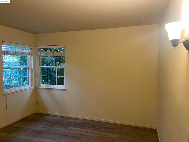 Building Photo - 4676 Augustine St