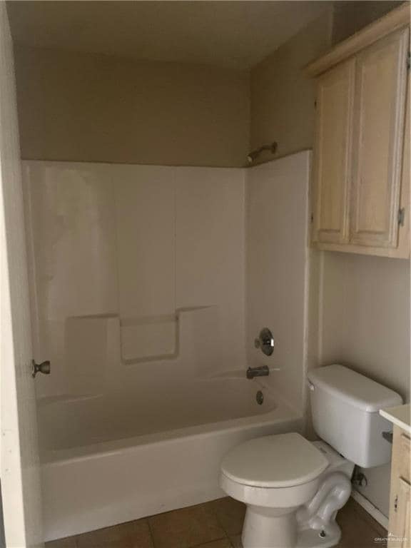 Building Photo - 17 Presidio Dr