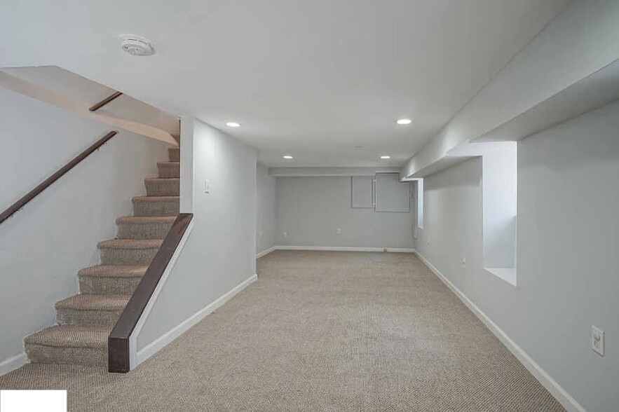 Building Photo - 217 Shurs Ln