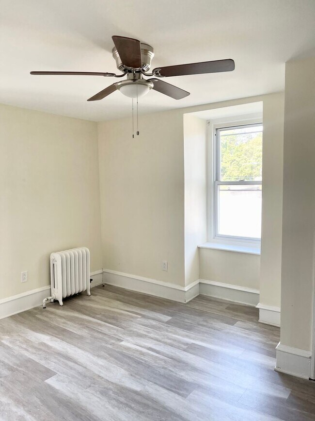 Building Photo - 5119 Hazel Ave