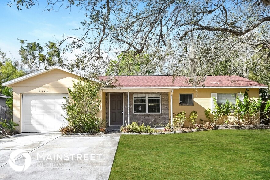 Primary Photo - 2549 Brampton Ct