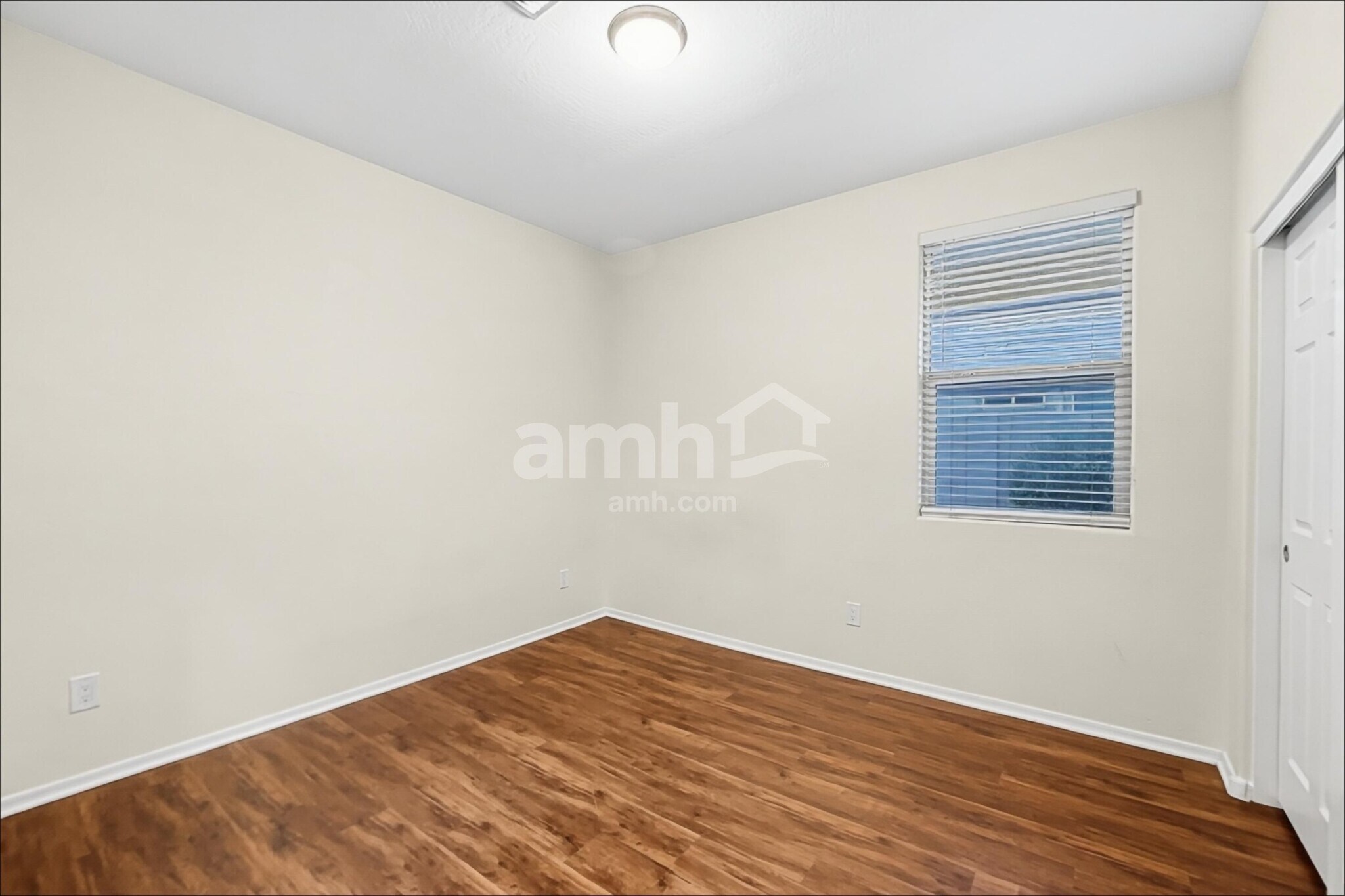 Building Photo - 1688 E Primavera Way