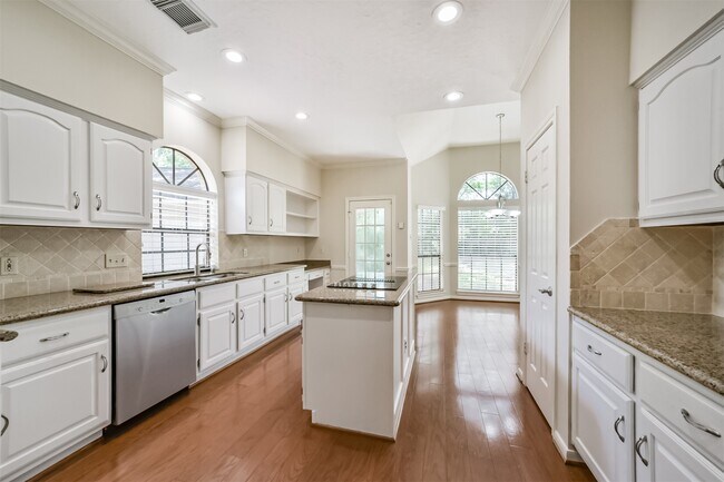 Building Photo - 2214 Cherrytree Ridge Ln