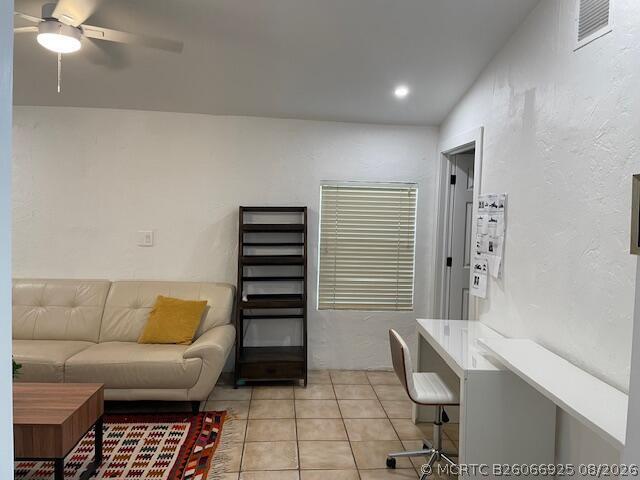 Building Photo - 821 SW 13th Ct