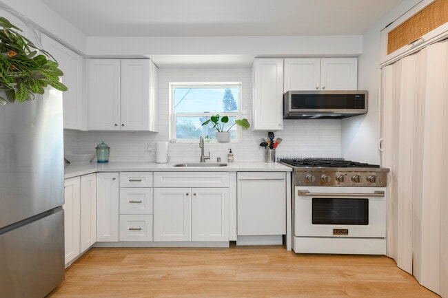 Building Photo - 4426 Campbell Dr