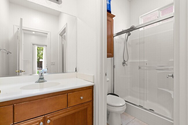 Building Photo - 7116 Torrey Mesa Ct