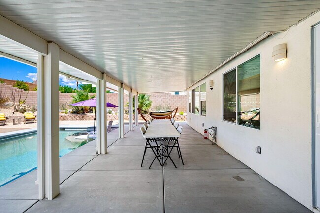 Building Photo - 12613 Sylvanus Dr