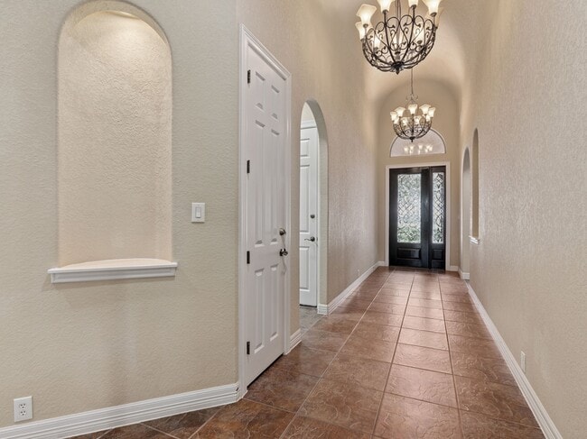 Building Photo - 16026 Huebner Bluff