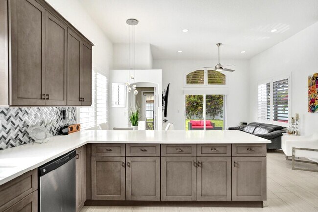 Building Photo - 5242 Indianwood Village Ln