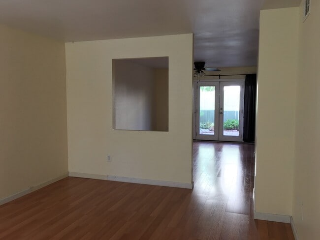 Building Photo - Four Bedroom Two Story Townhome in La Mesa!!!