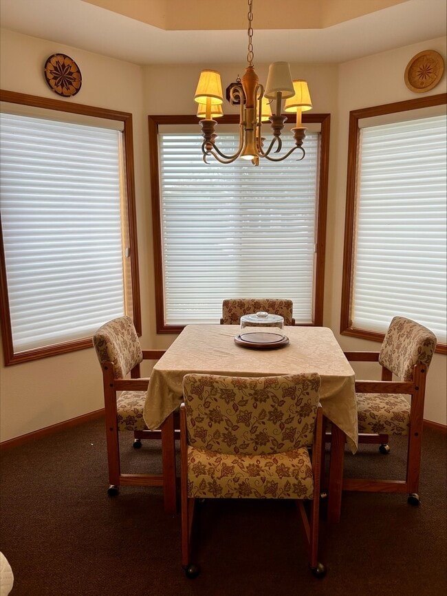 Building Photo - 4739 S Golf Course Dr