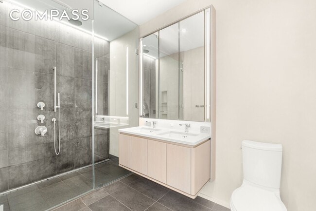 Building Photo - 77 Charlton St