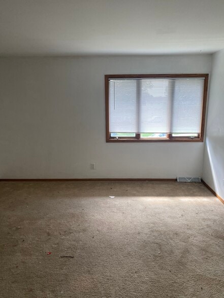 Building Photo - 1325 Camden Way