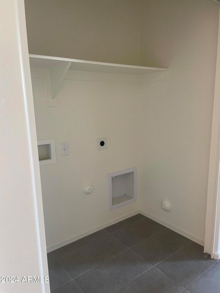 Building Photo - 9536 Silo Cir