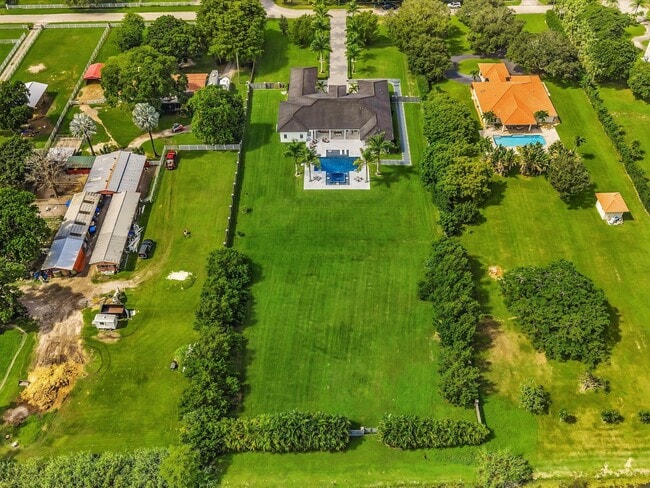 Building Photo - 6122 SW 173rd Way