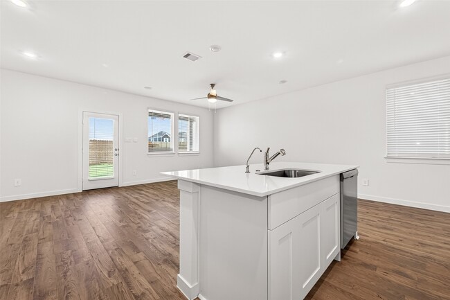 Building Photo - 3523 Adelie Ln