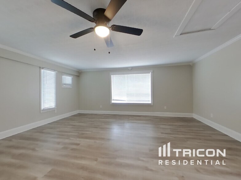 Building Photo - 5336 Orchard Pl