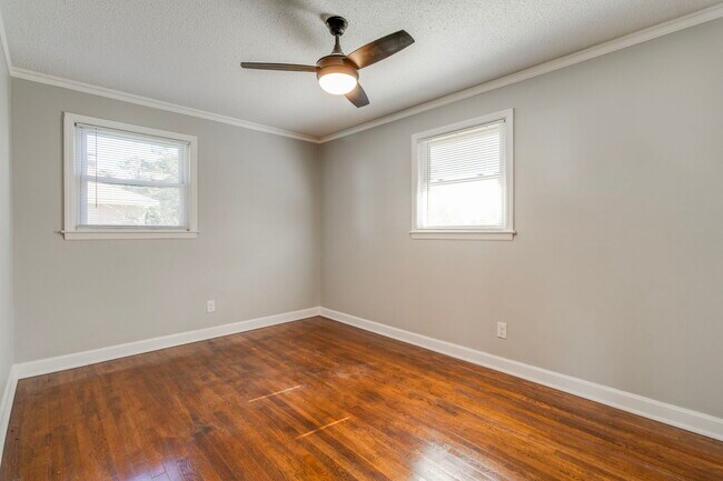 Building Photo - 7712 Burdell Dr