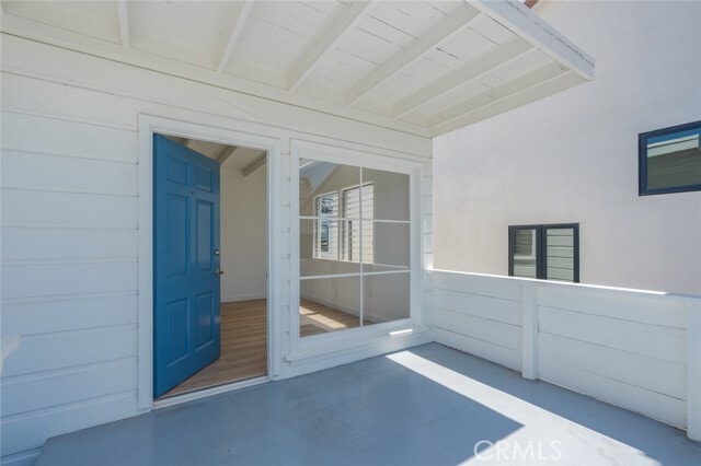 Building Photo - 720-722 Narcissus Ave