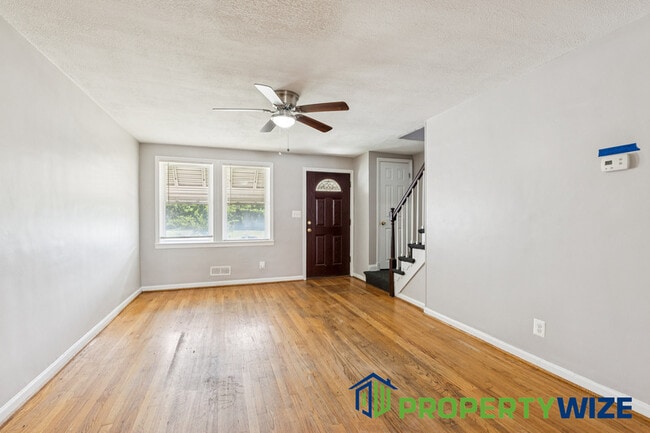 Building Photo - 4003 Shannon Dr