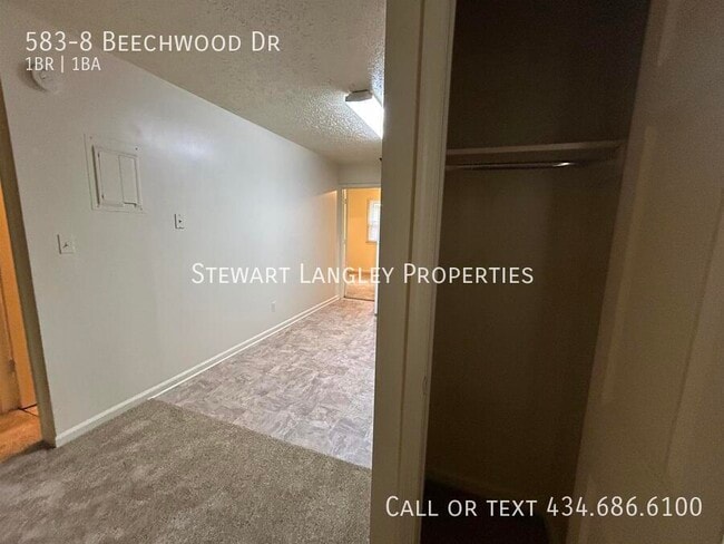 Building Photo - 583 Beechwood Dr