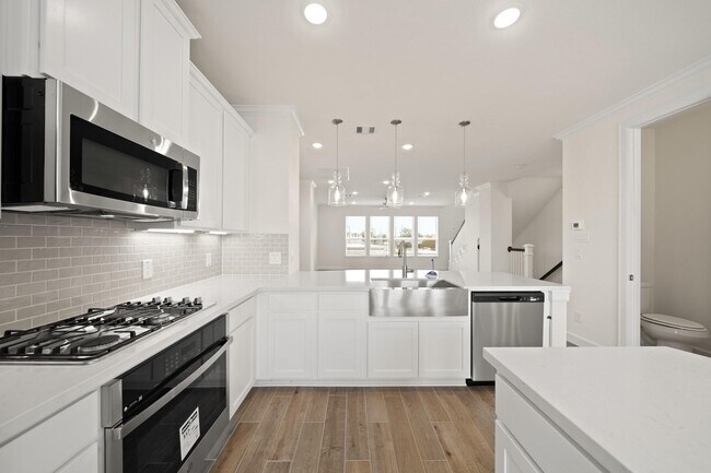 Building Photo - 13305 Moncloa Dr