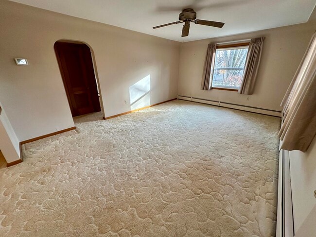 Building Photo - 744 Horton St