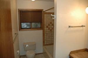 Building Photo - R317